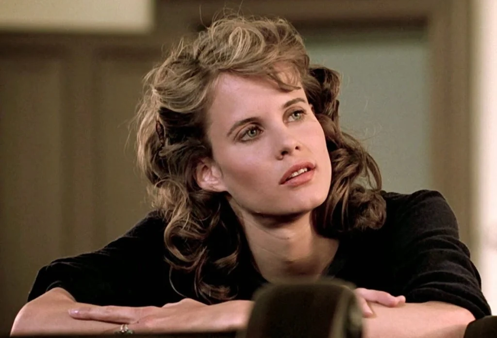 Lori Singer Height